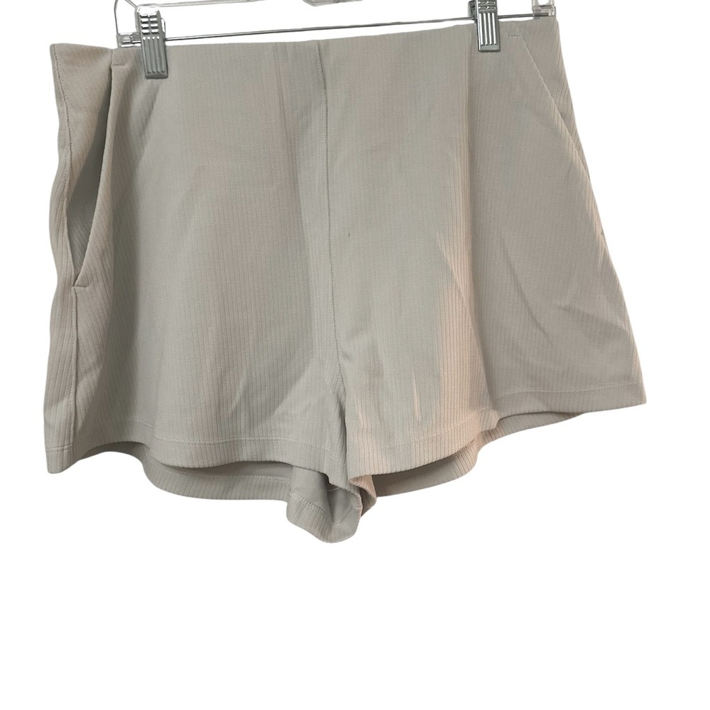 Lululemon Softstreme ribbed high rise shorts